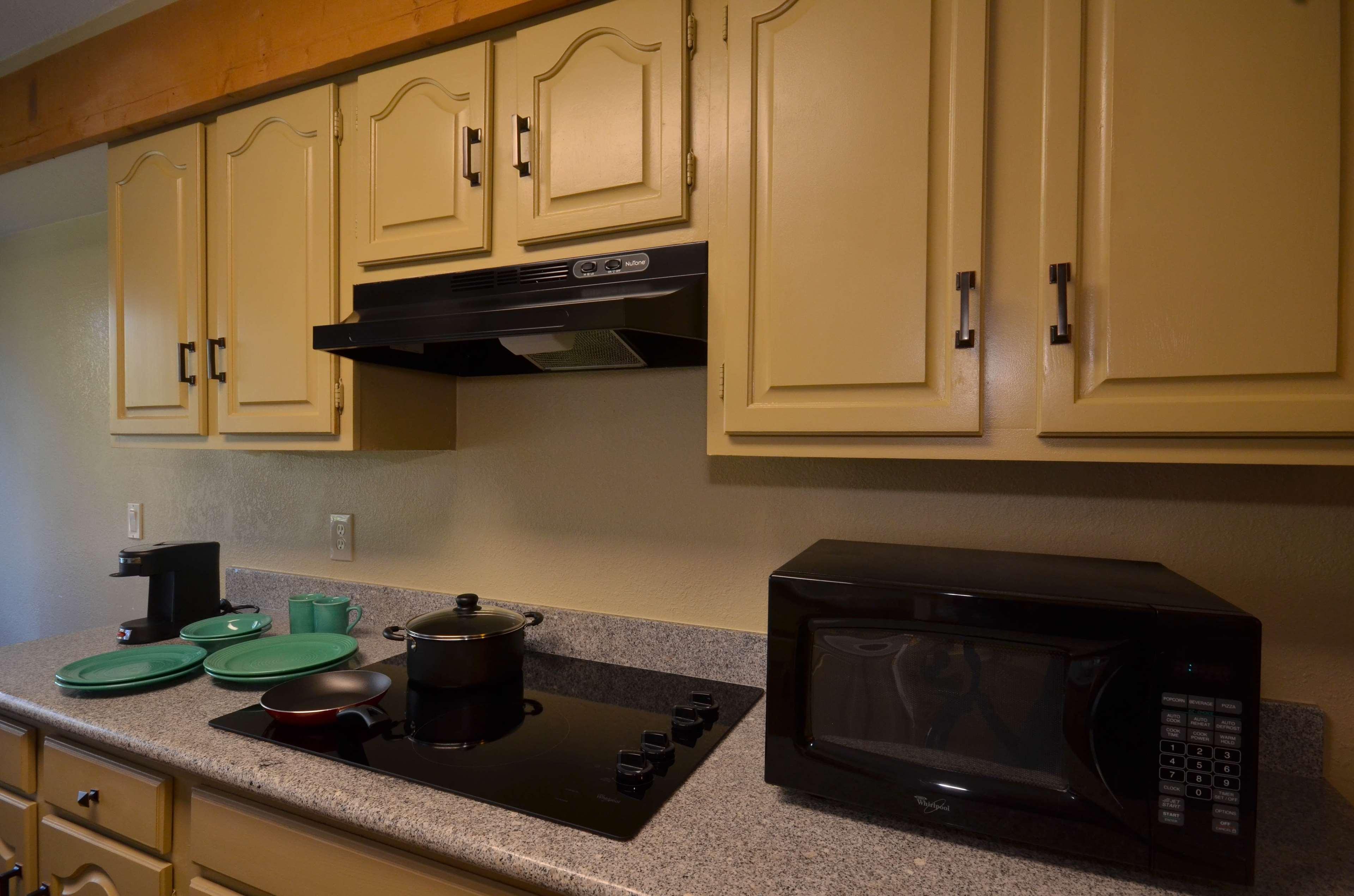 Best Western The Inn & Suites Pacific Grove Exteriör bild