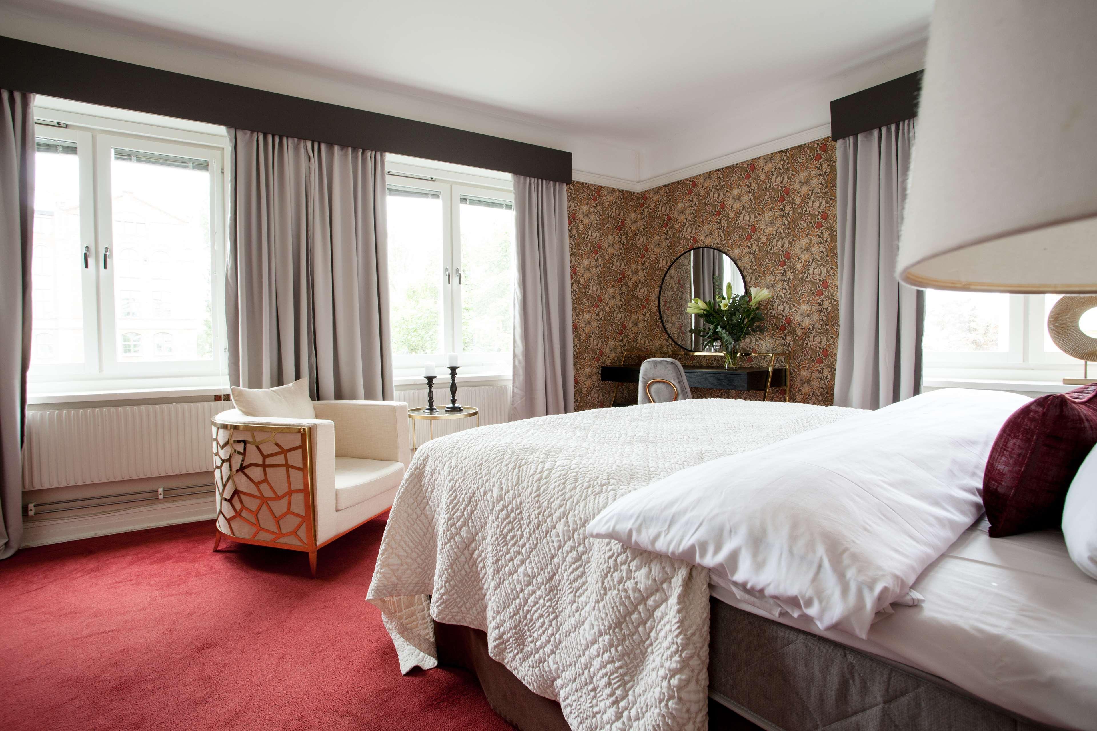 Best Western The Inn & Suites Pacific Grove Exteriör bild