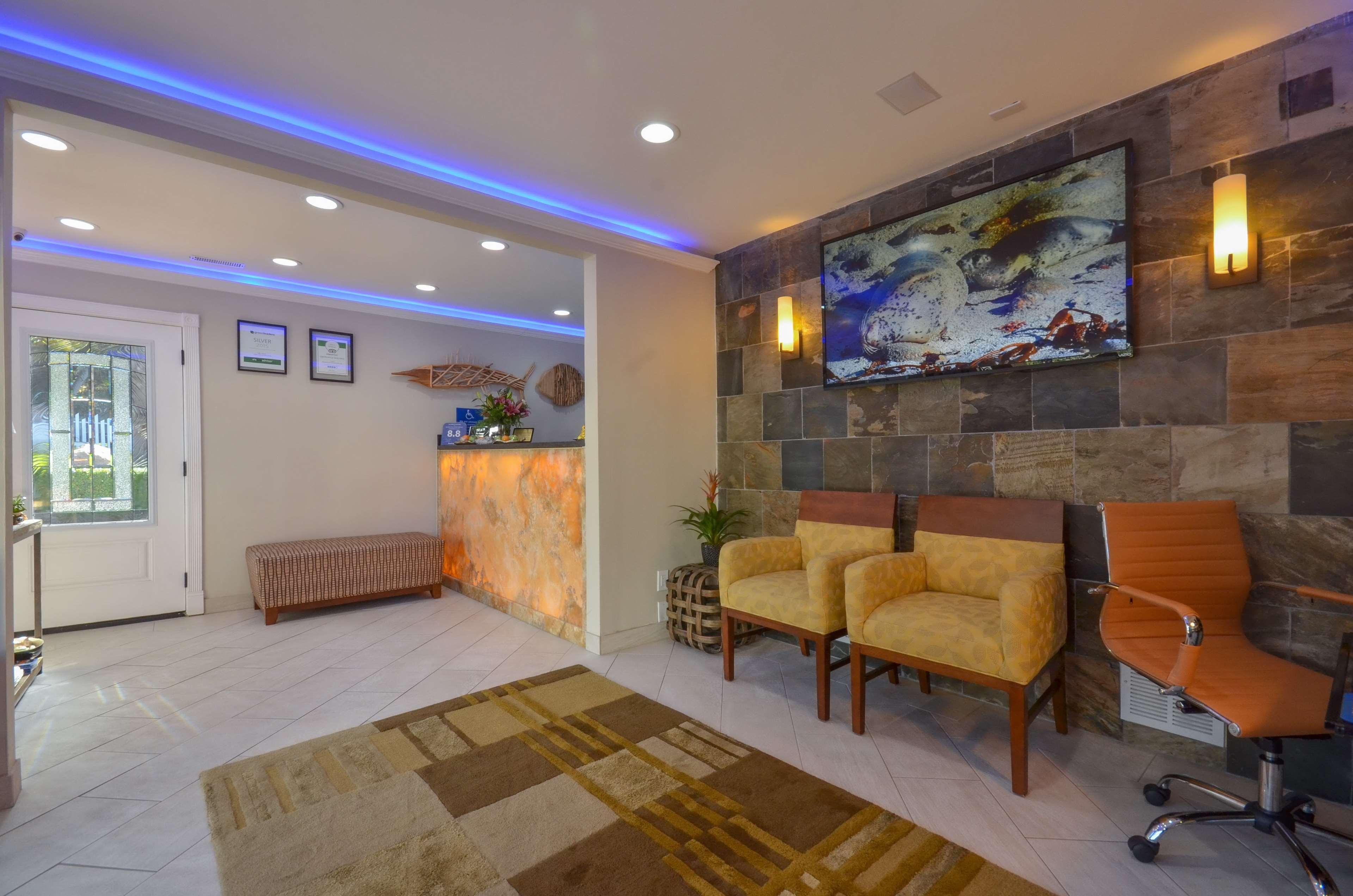 Best Western The Inn & Suites Pacific Grove Exteriör bild