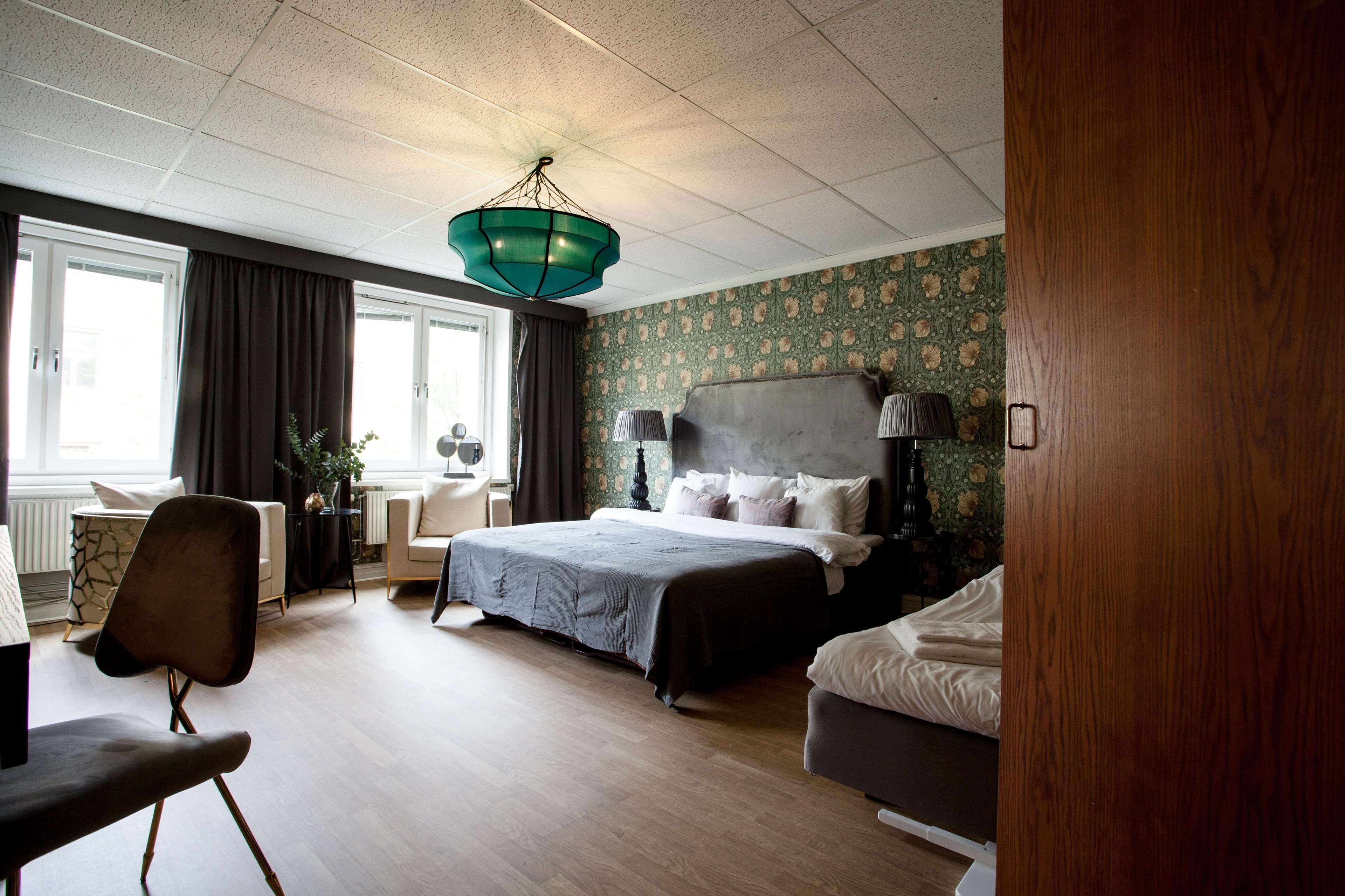 Best Western The Inn & Suites Pacific Grove Exteriör bild