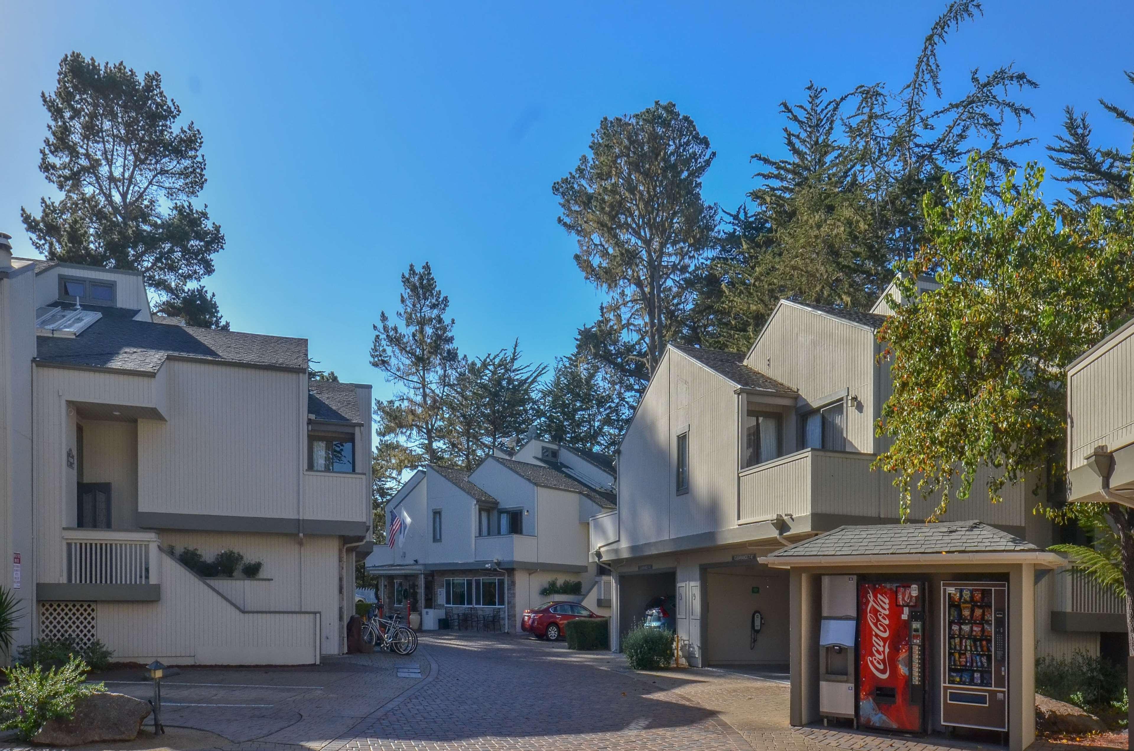Best Western The Inn & Suites Pacific Grove Exteriör bild