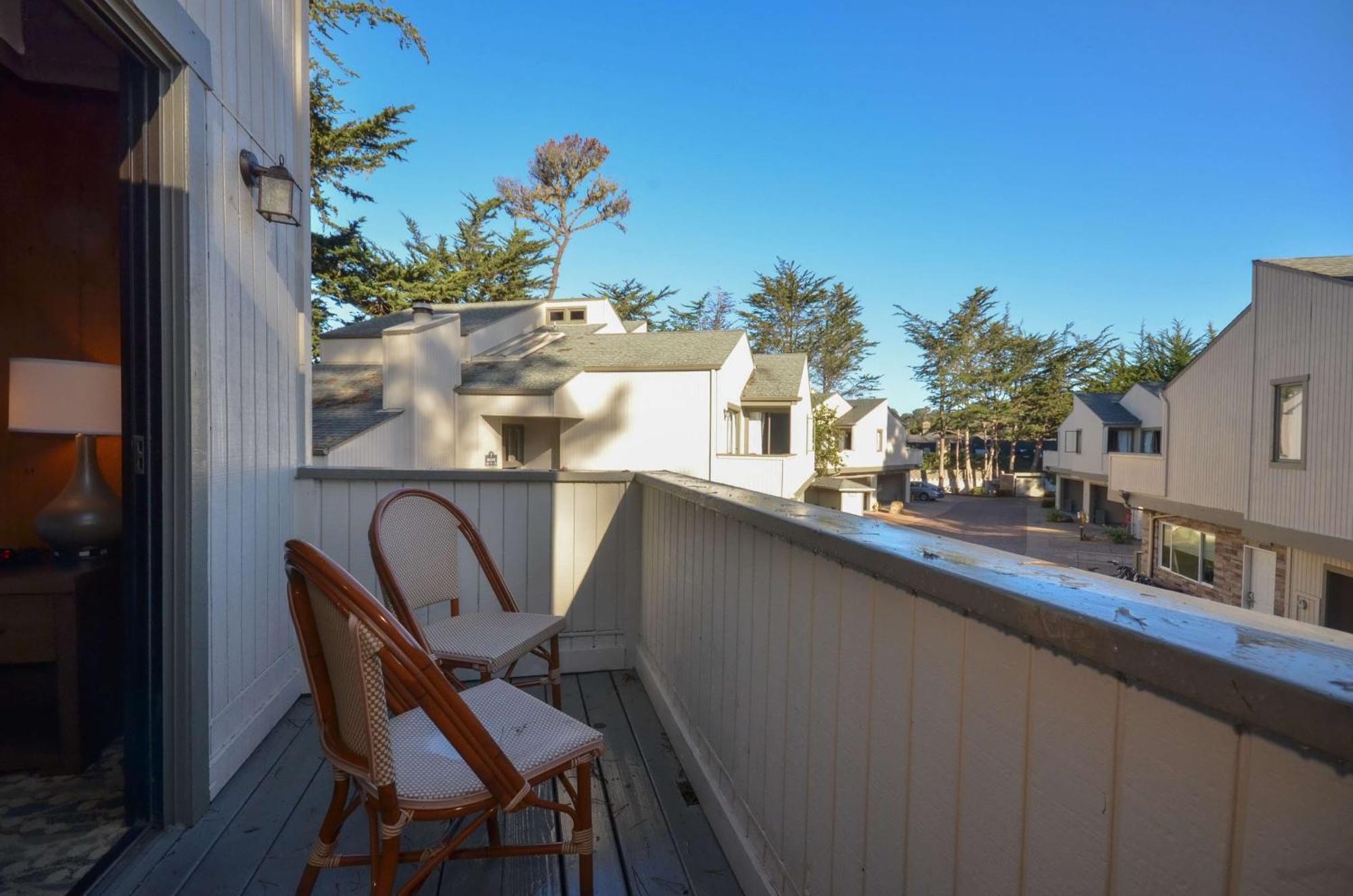 Best Western The Inn & Suites Pacific Grove Exteriör bild
