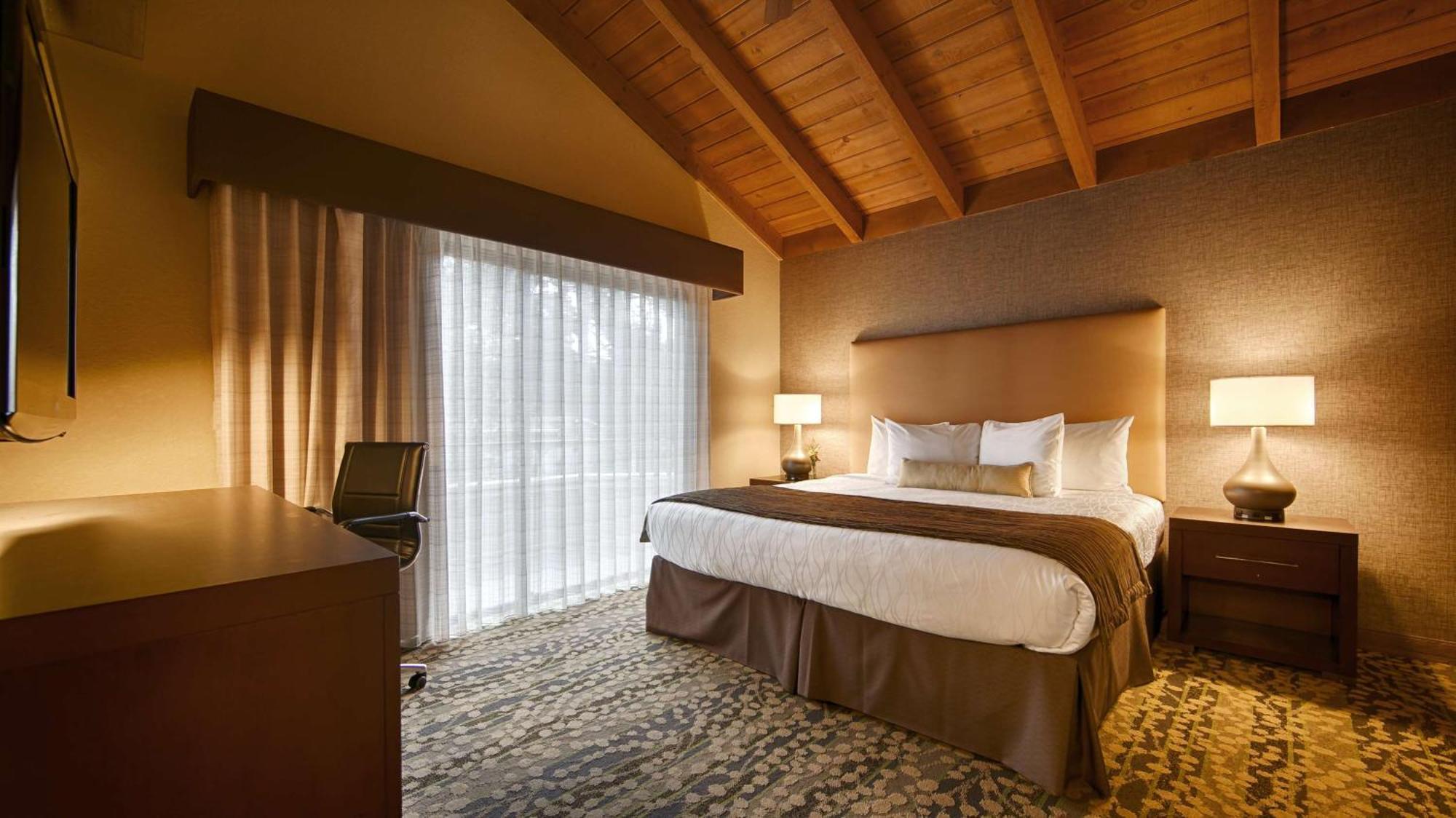 Best Western The Inn & Suites Pacific Grove Exteriör bild